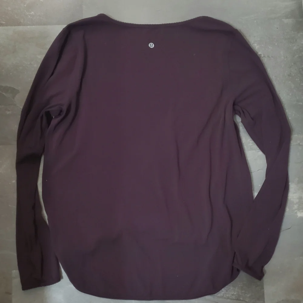 Lululemon Full Freedom Long Sleeve Shirt. Purple. Draped. Scalloped Details. XL - Picture 3 of 7